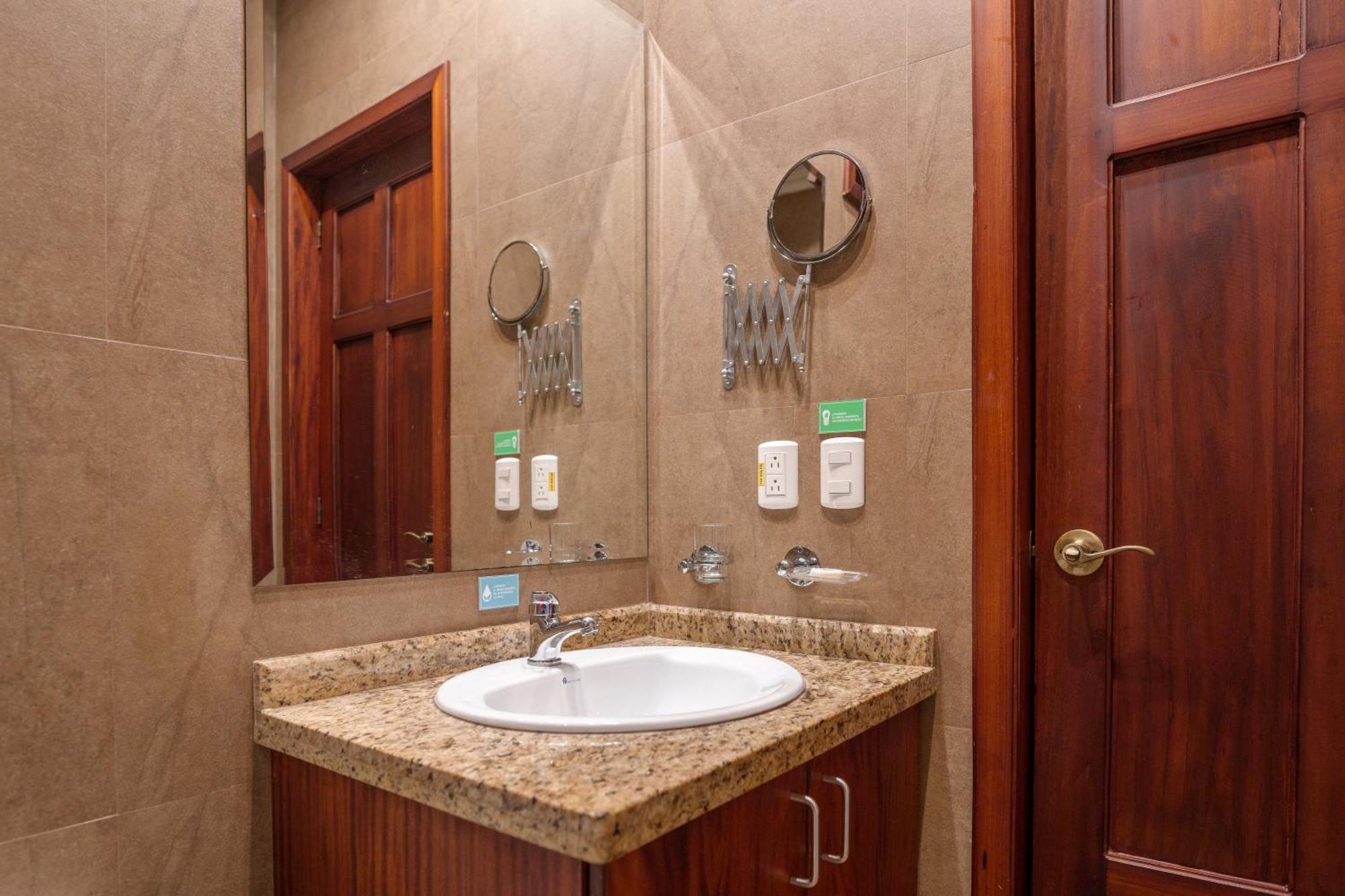 Santa Lucia House - Forum كوينكا المظهر الخارجي الصورة